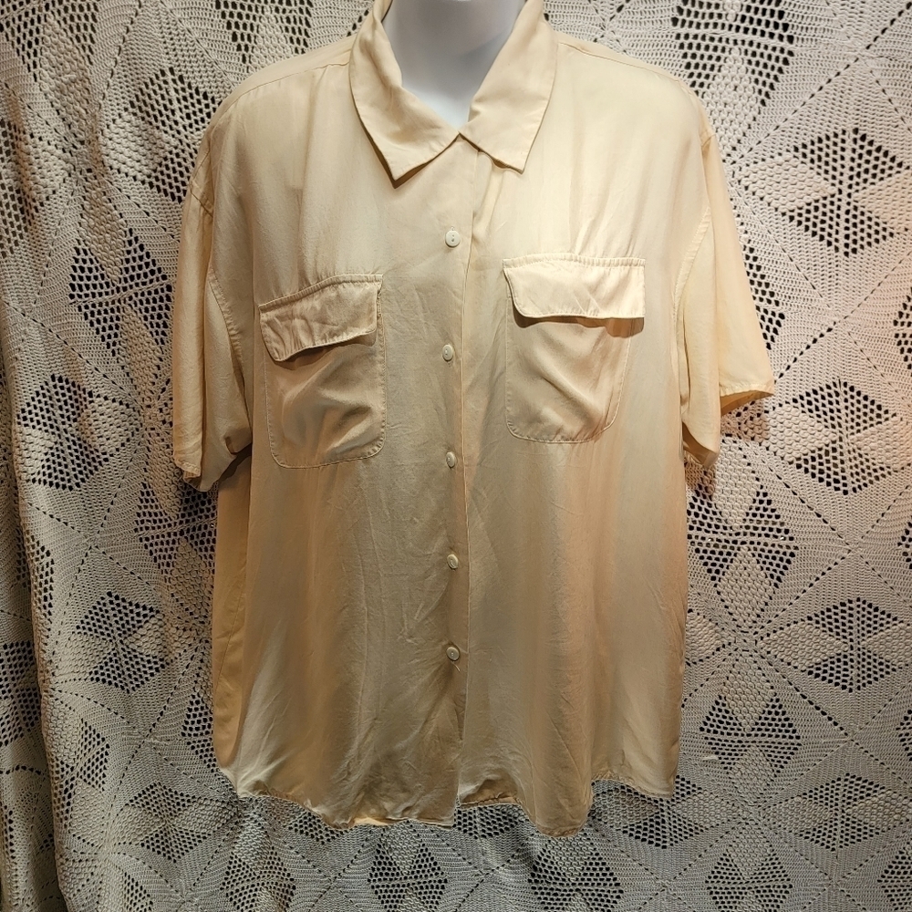 Anna and Frank large 100% silk button down short sleeve shirt